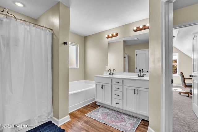 218 Purple Martin Drive, Hubert, NC 28539