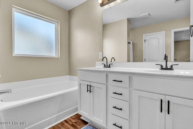 218 Purple Martin Drive, Hubert, NC 28539