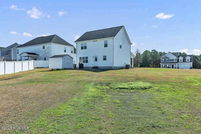 218 Purple Martin Drive, Hubert, NC 28539