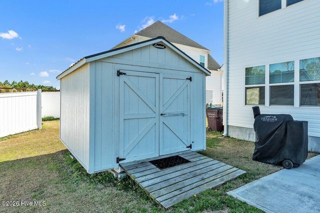 218 Purple Martin Drive, Hubert, NC 28539