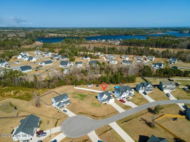 218 Purple Martin Drive, Hubert, NC 28539