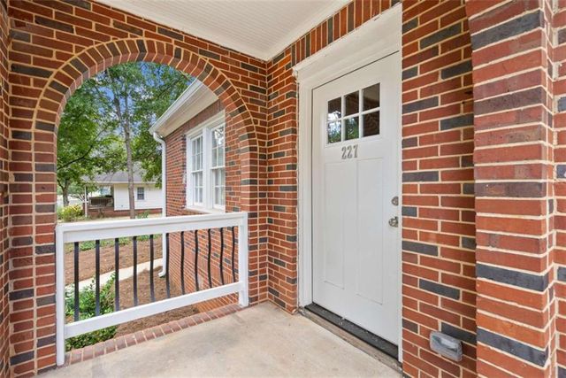 227 E Marable Street E, Monroe, GA 30655