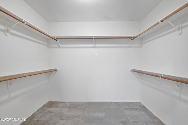 140 E Paseo De Golf, Green Valley, AZ 85614