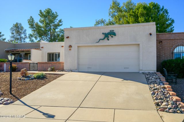 140 E Paseo De Golf, Green Valley, AZ 85614