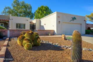 140 E Paseo De Golf, Green Valley, AZ 85614