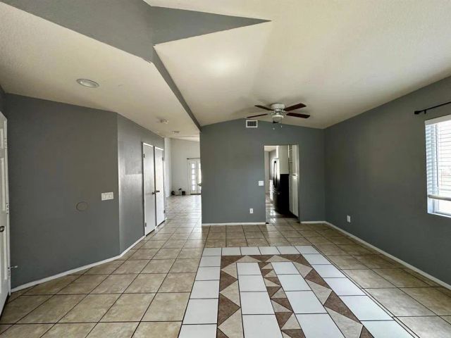 623 Carmen Drive, San Jacinto, CA 92583