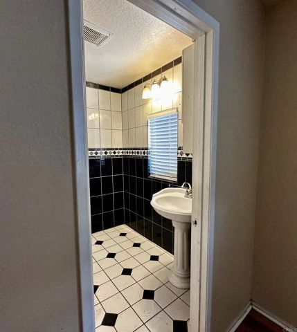 623 Carmen Drive, San Jacinto, CA 92583