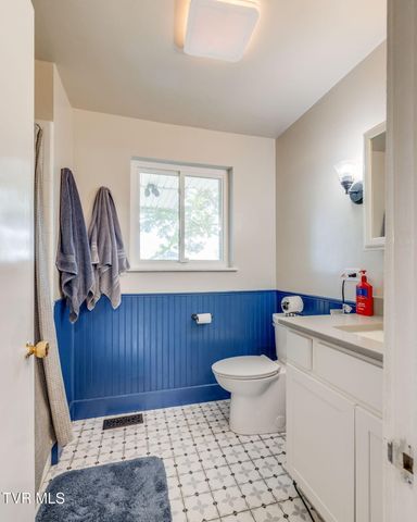 428 High Ridge Road, Kingsport, TN 37660