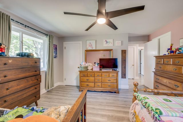 428 High Ridge Road, Kingsport, TN 37660