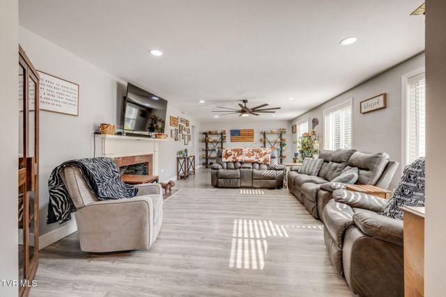 428 High Ridge Road, Kingsport, TN 37660