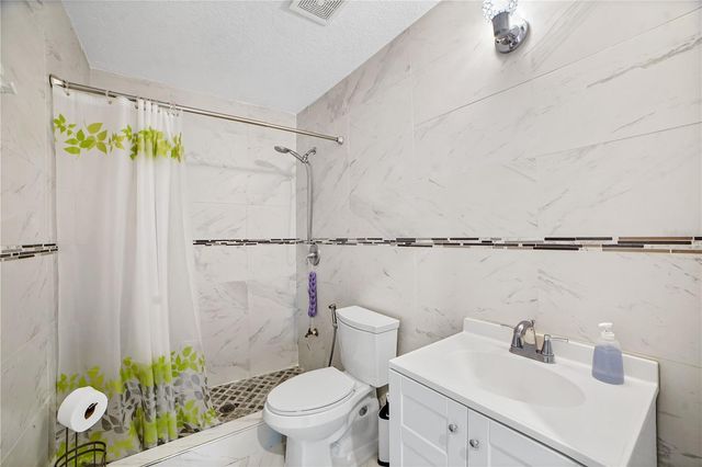 201 GREAT YARMOUTH COURT, Kissimmee, FL 34758