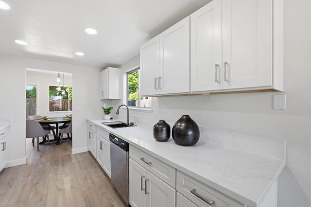 4812 Clarity Court, Sacramento, CA 95842