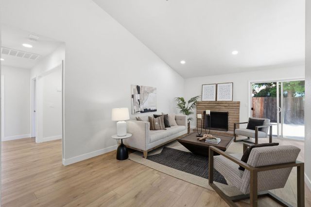 4812 Clarity Court, Sacramento, CA 95842