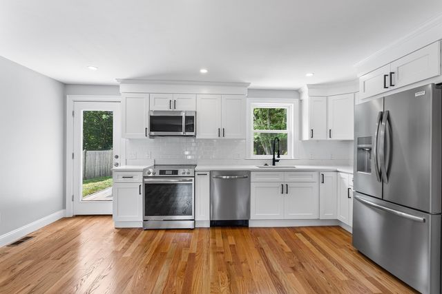 101 High St, Norwell, MA 02061