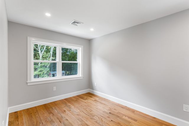 101 High St, Norwell, MA 02061