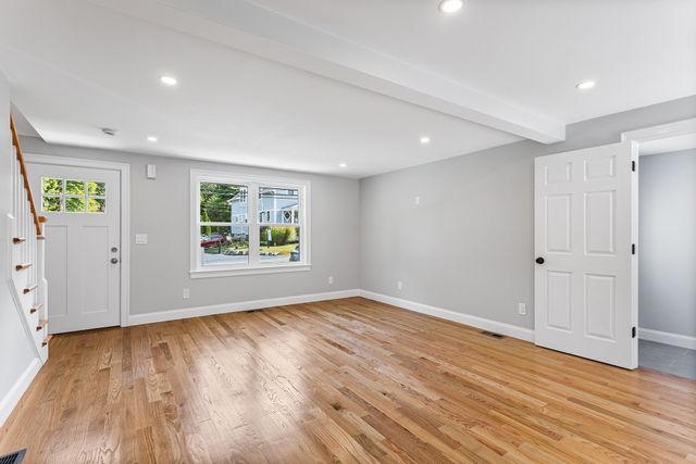 101 High St, Norwell, MA 02061