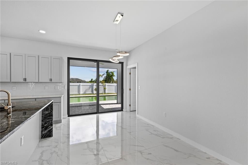 Image 10 of property listing at 3921 NW 40th LN, Cape Coral, FL 33993
