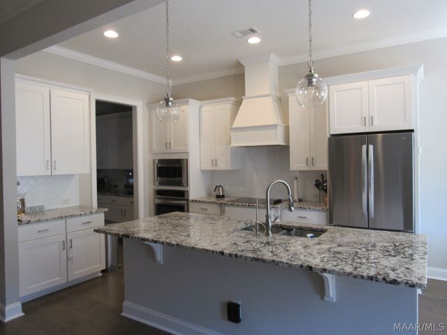 504 Jeffrey Drive, Prattville, AL 36066