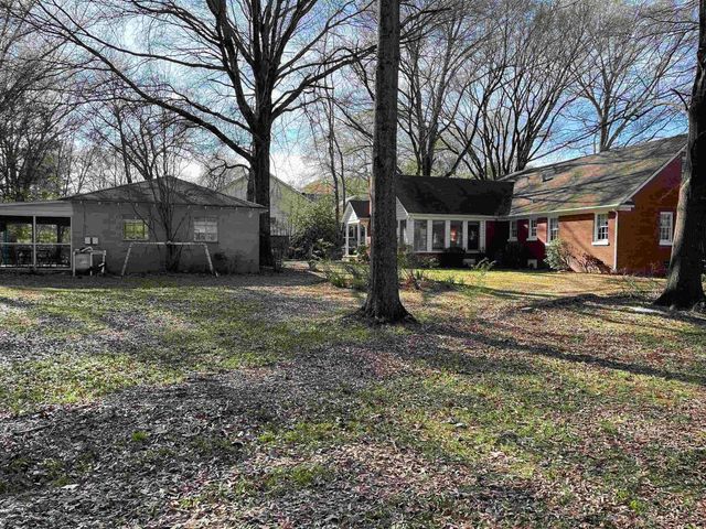 319 E POPLAR AVE, Collierville, TN 38017