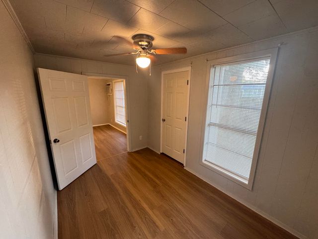 713 Royal St., Columbia, MS 39429