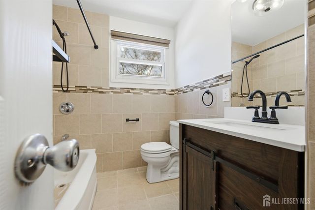 125 Tunison Road, New Brunswick, NJ 08901
