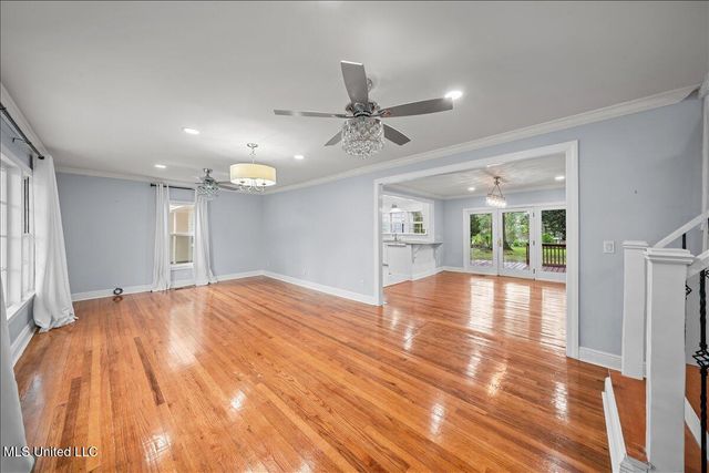 705 Chestnut Street, Summit, MS 39666