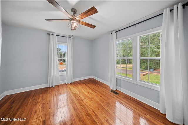 705 Chestnut Street, Summit, MS 39666