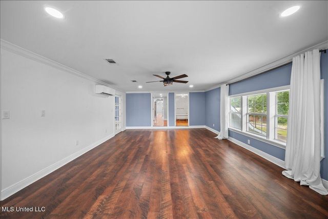 705 Chestnut Street, Summit, MS 39666