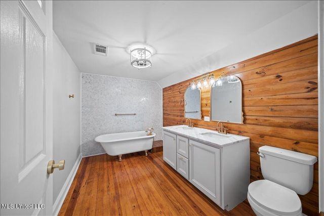 705 Chestnut Street, Summit, MS 39666