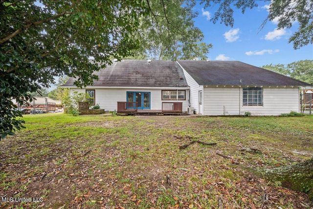 705 Chestnut Street, Summit, MS 39666