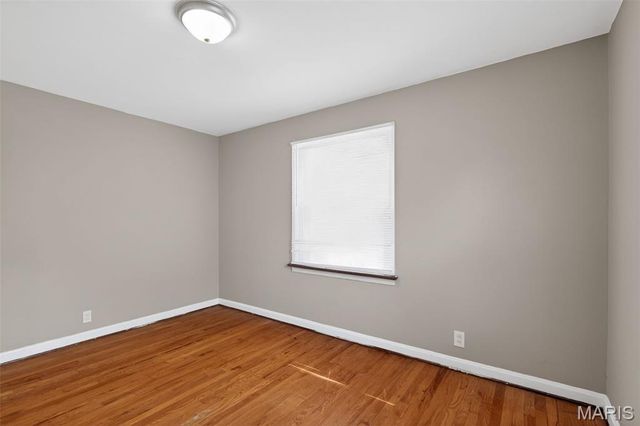 7805 Utica Drive, St Louis, MO 63133