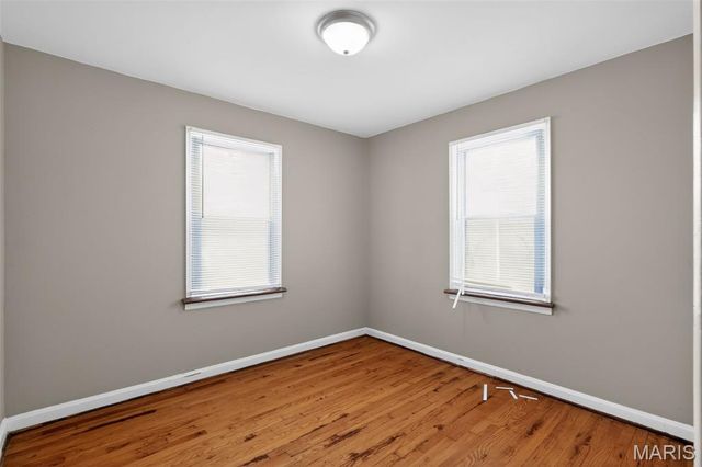 7805 Utica Drive, St Louis, MO 63133