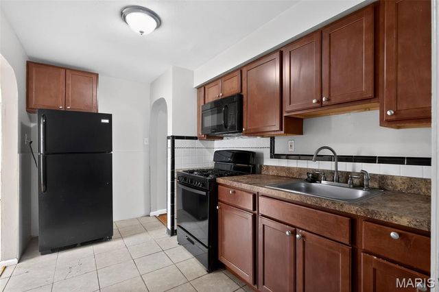 7805 Utica Drive, St Louis, MO 63133