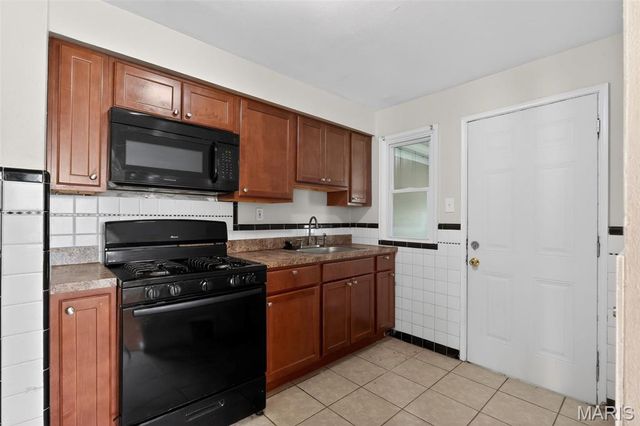 7805 Utica Drive, St Louis, MO 63133