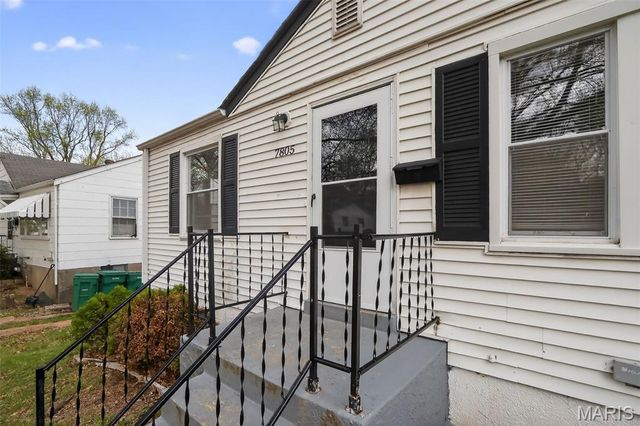 7805 Utica Drive, St Louis, MO 63133