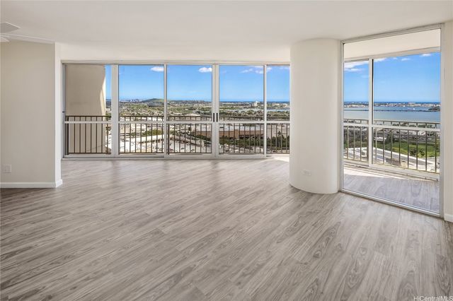 98-099 Uao Place 2004, Aiea, HI 96701