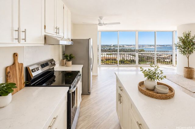 98-099 Uao Place 2004, Aiea, HI 96701