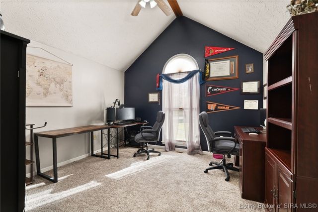 9404 Hunters Ridge Drive, Georgetown, IN 47122