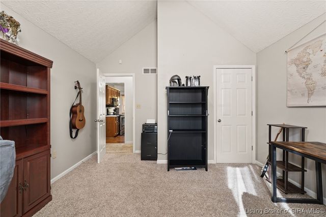 9404 Hunters Ridge Drive, Georgetown, IN 47122