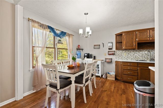 9404 Hunters Ridge Drive, Georgetown, IN 47122