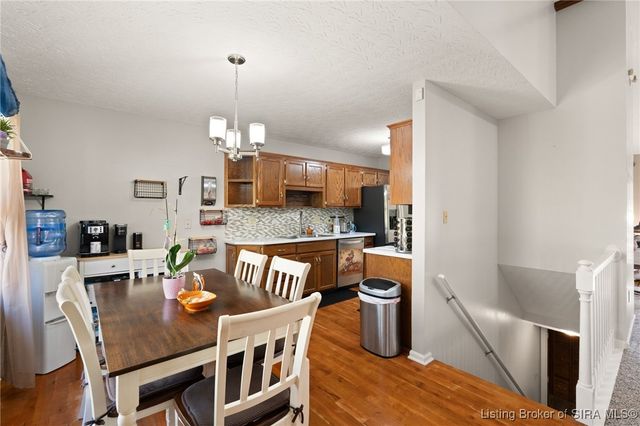 9404 Hunters Ridge Drive, Georgetown, IN 47122