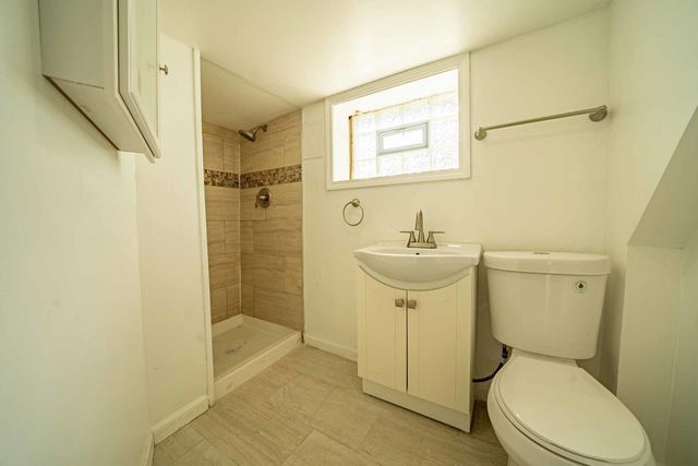 8616 S Emerald Avenue, Chicago, IL 60620