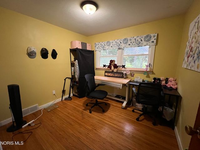 129 Melody Lane, Toledo, OH 43615