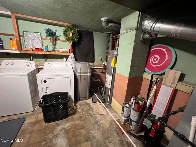 129 Melody Lane, Toledo, OH 43615