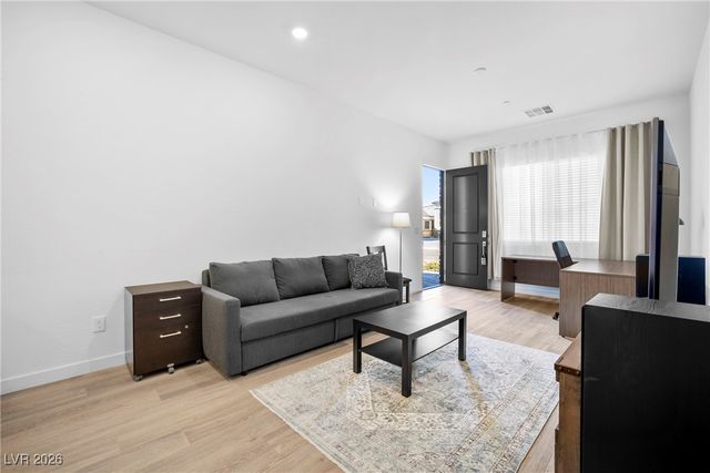 6162 Twilight Falls Court, Las Vegas, NV 89130