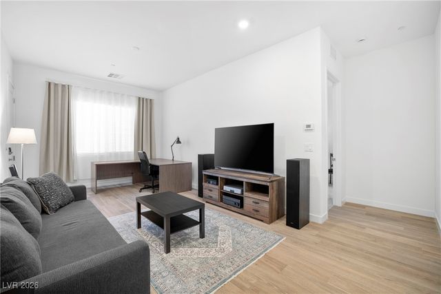 6162 Twilight Falls Court, Las Vegas, NV 89130