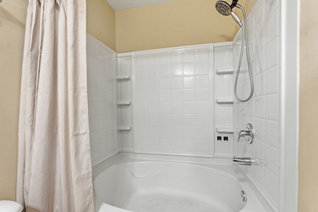 1421 Riverbrook Dr, Hermitage, TN 37076