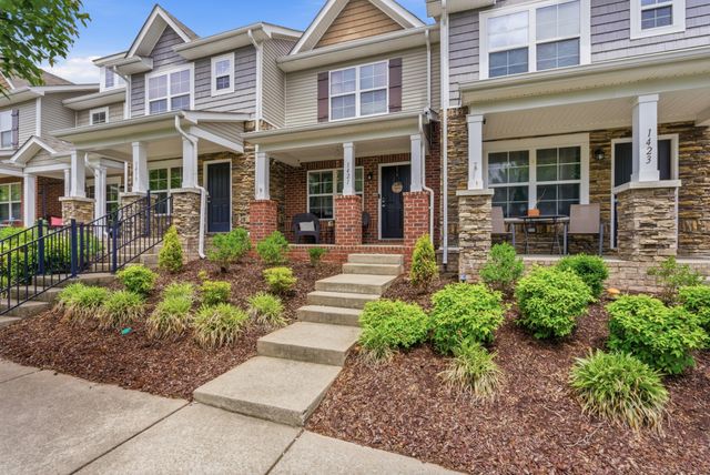 1421 Riverbrook Dr, Hermitage, TN 37076