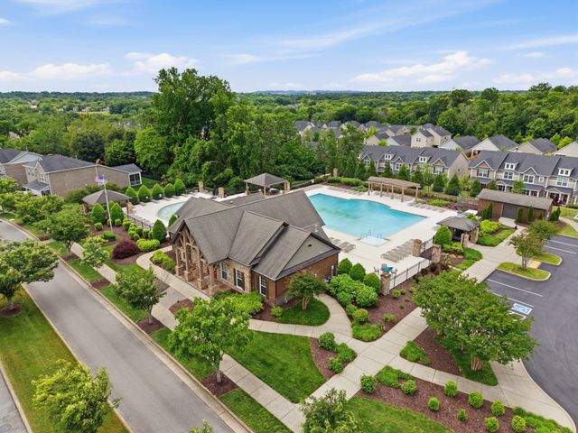 1421 Riverbrook Dr, Hermitage, TN 37076