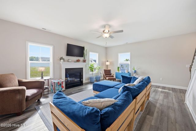 966 Appaloosa Trail, Grimesland, NC 27837